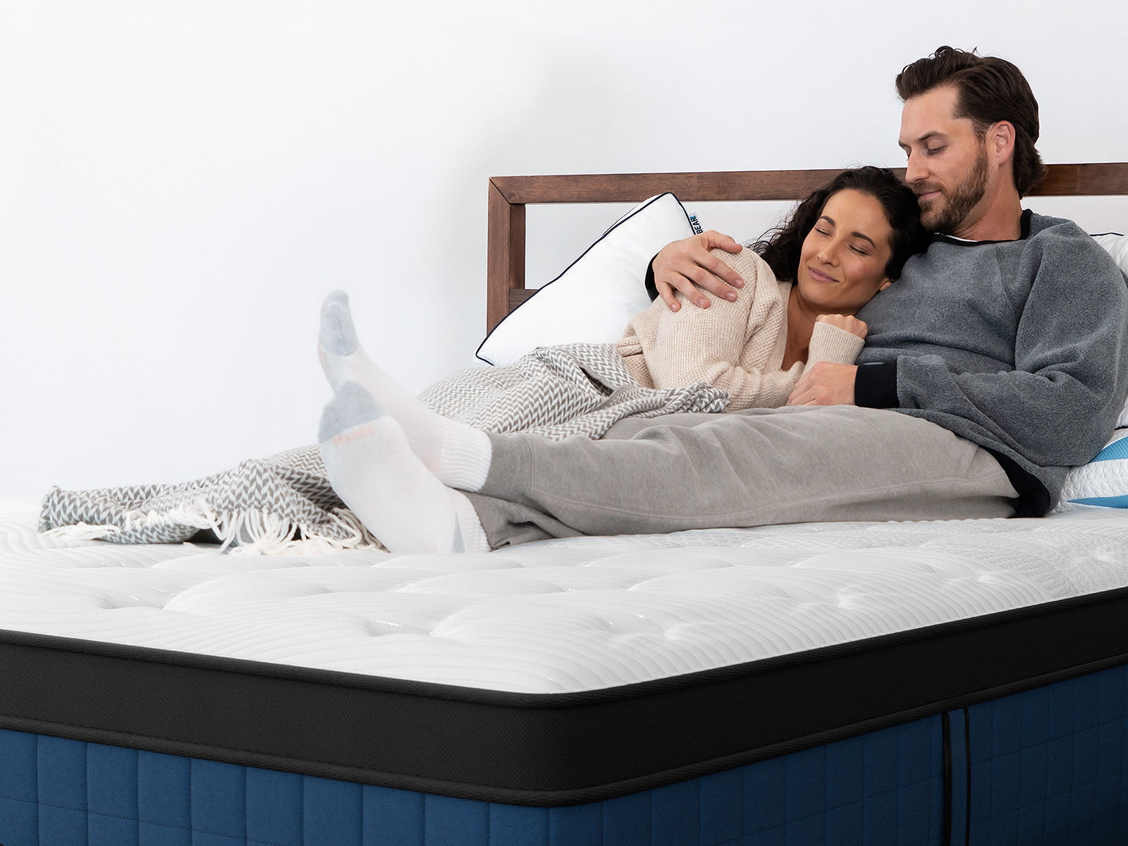Elite Ultra Hybrid Mattress - Premium Cooling Foam
