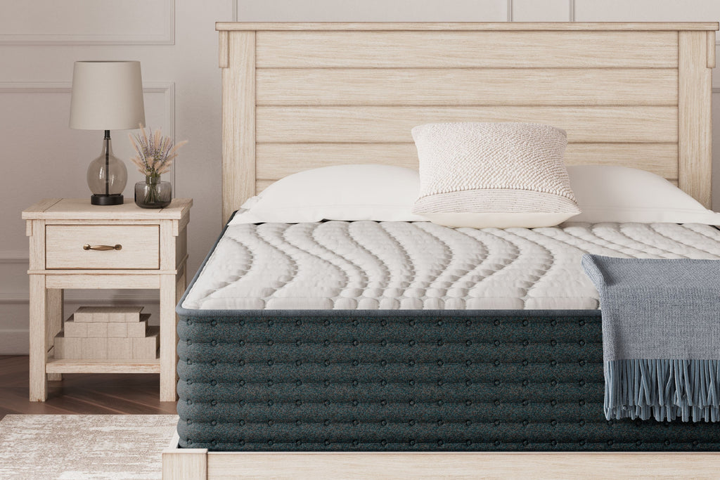 1300 Pocketed Coil Hybrid Mattress